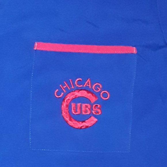 CUBS scrub top - Picture 3 of 3
